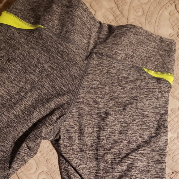 Victoria Secret Pink Leggings - Picture 3 of 4